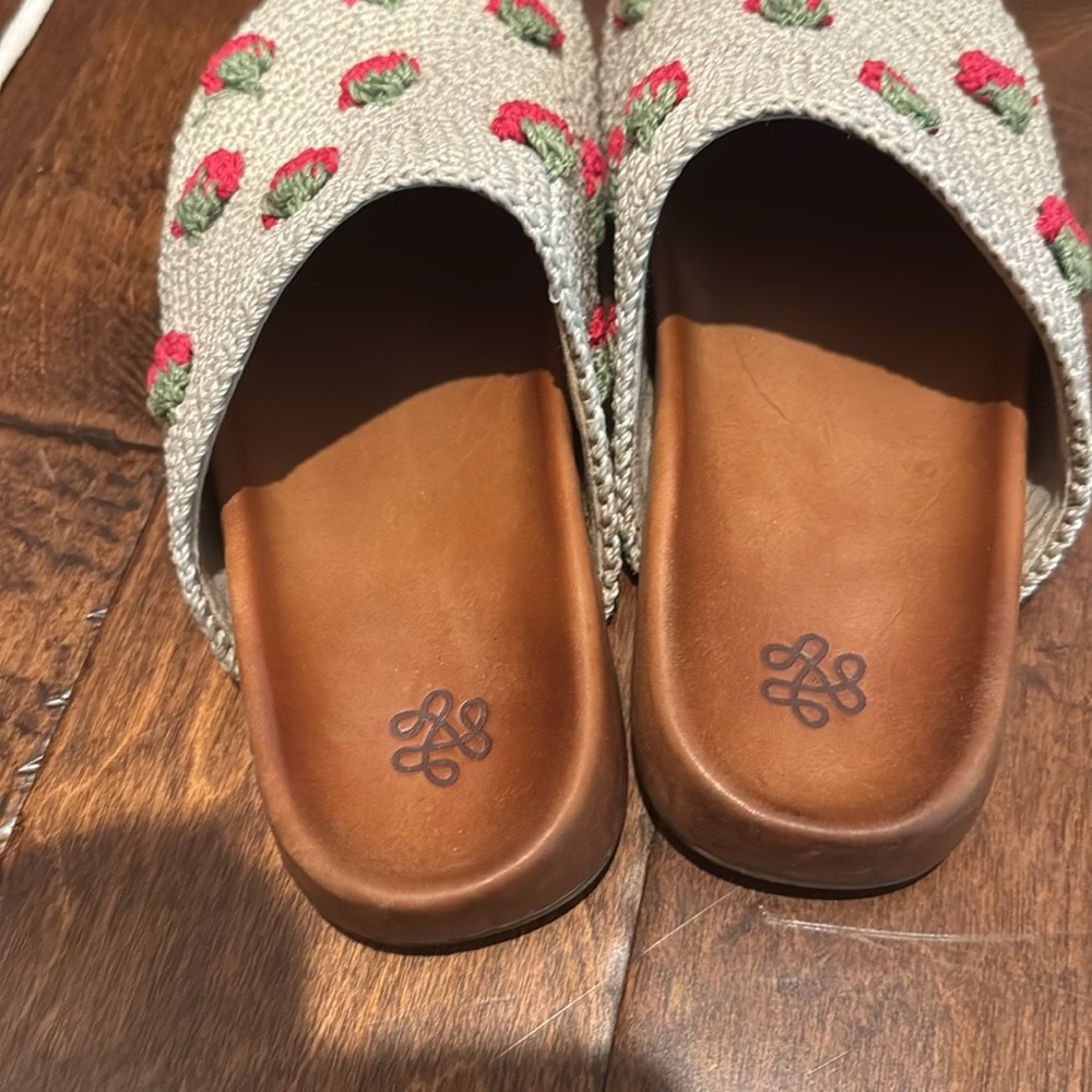 The Sak Crochet Mules with strawberry Accents - Picture 2 of 5